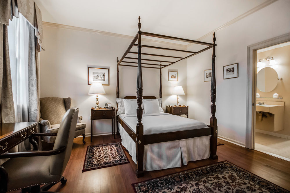 The William Fell Baltimore, Tapestry Collection By Hilton